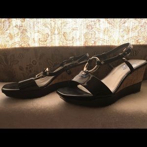 💐Franco Sarto Sandals💐 shiny blue and silver